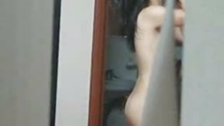 Vudmanın anal kastinqində ukraynalı Sara Haylayt ciddi bir şey etdi.