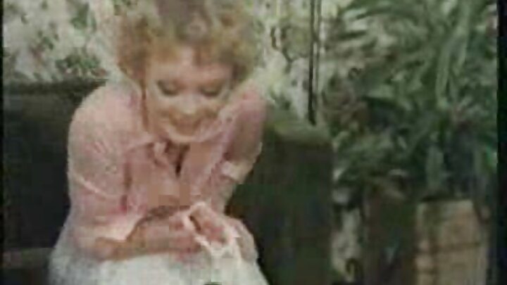 Tina Kay ad gününü ikiqat anal ilə unudulmaz bir qrup sekslə qeyd edir