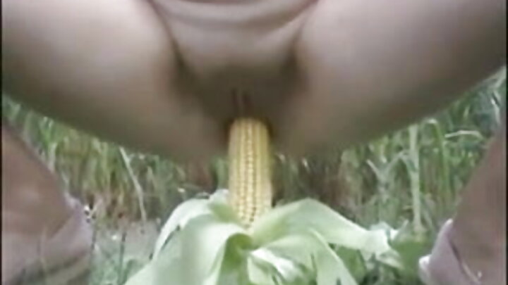 Porno film. Özəl Filmlər 45 - Bakirə Xəyallar 2 / Bakirə Xəyallar 2 (rusca tərcümə ilə)